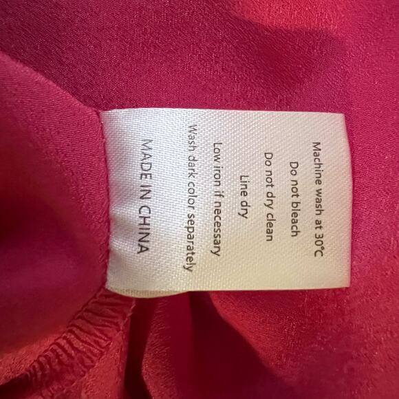 NWT Beautiful Long Sleeve Pink Sheer Blouse with Ruffled Collar Size Small - Picture 7 of 8